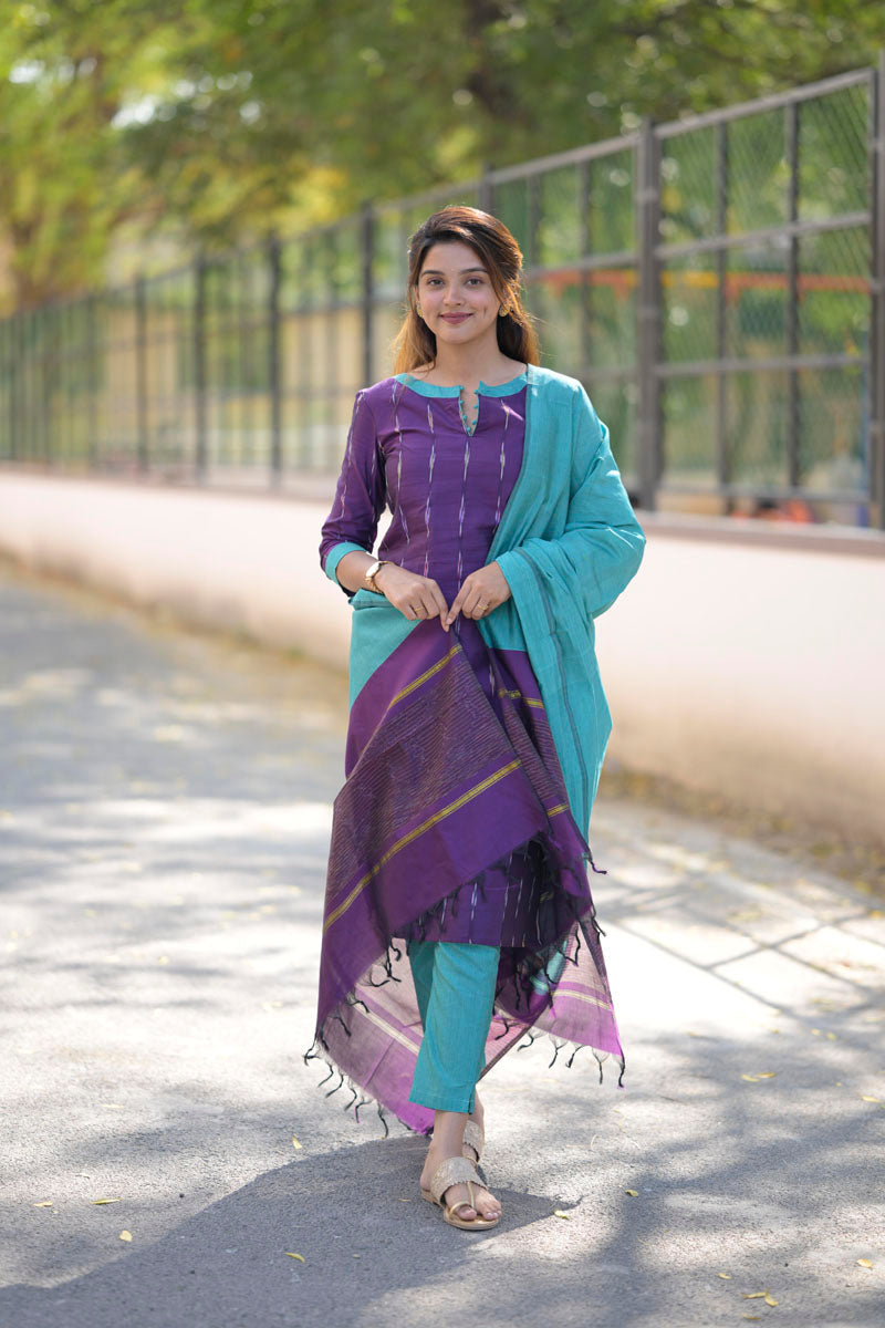 Akshita Violet