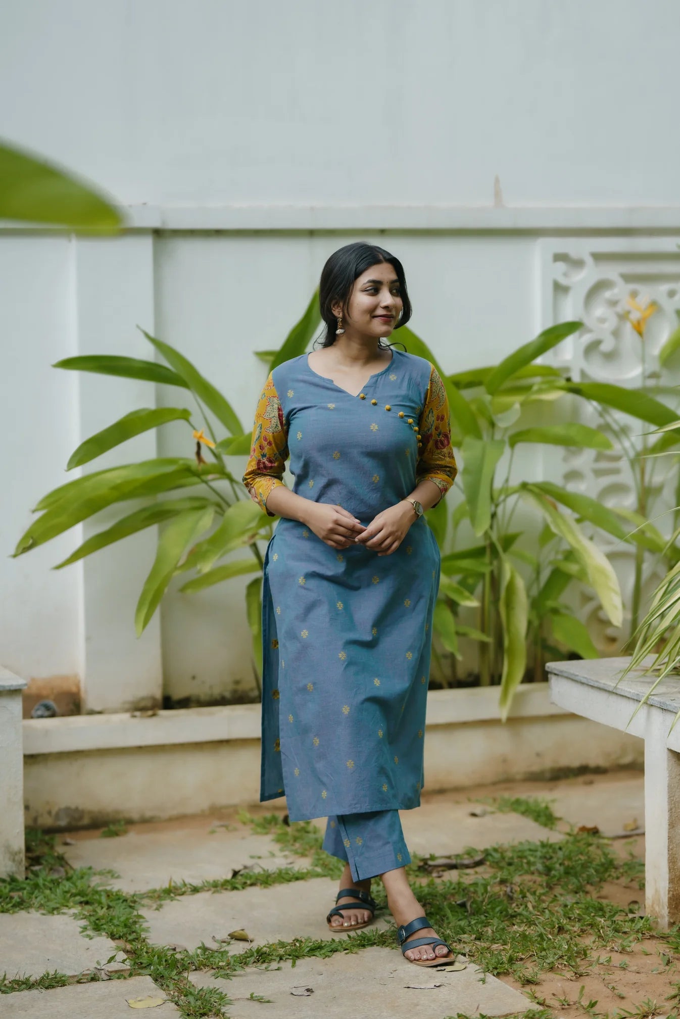 Veena Blue