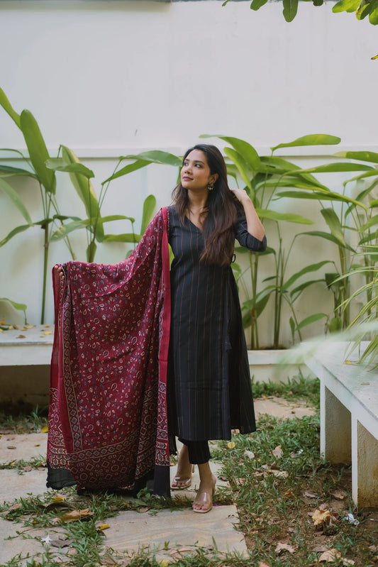 Swapna Black