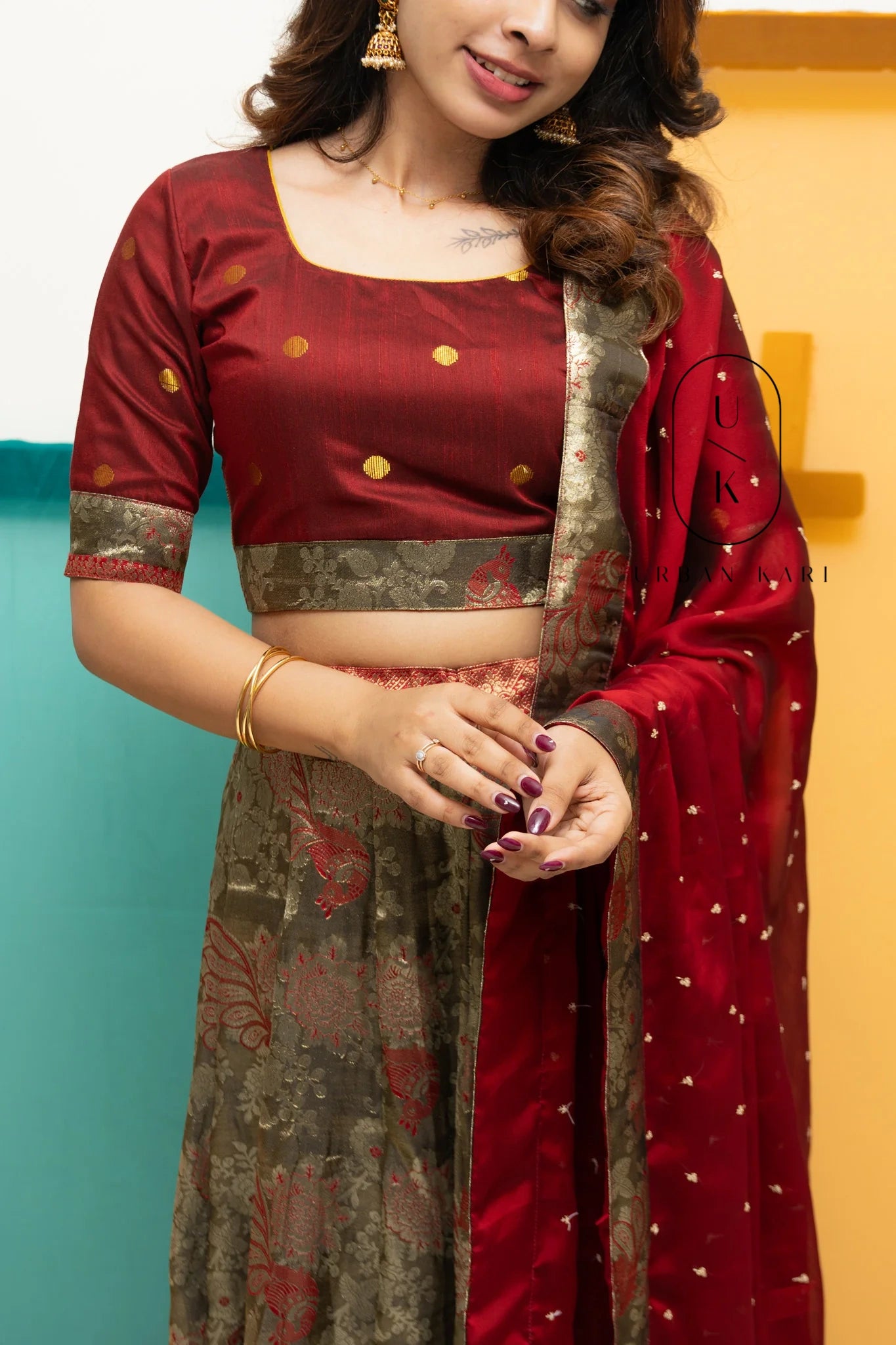 Ishwarya Maroon