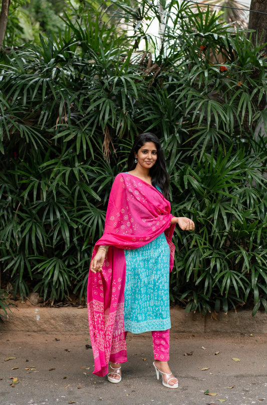 Aparna Turquoise